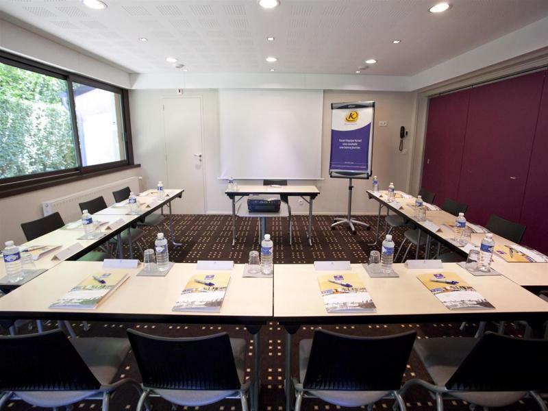 Kyriad Rennes Nord Hotel Zewnętrze zdjęcie